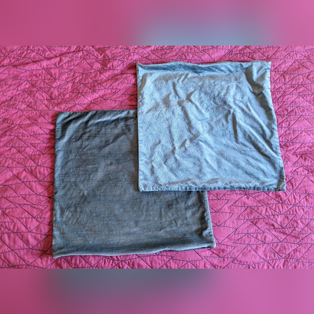 West Elm Luster Velvet Throw Pillows Covers (2) // 🩵 Light blue 🩵// GUC